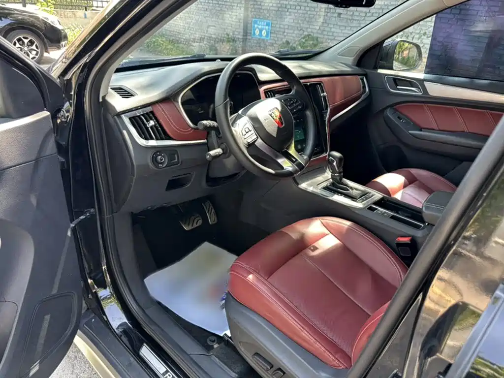 Roewe RX5 2016 — фото 16
