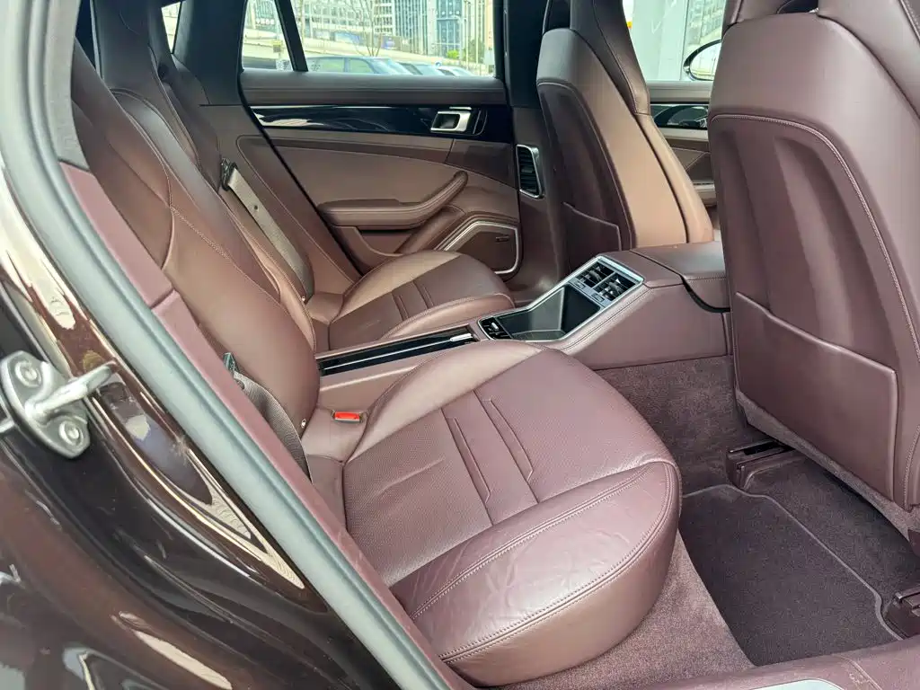 Porsche Panamera 2017 — фото 15