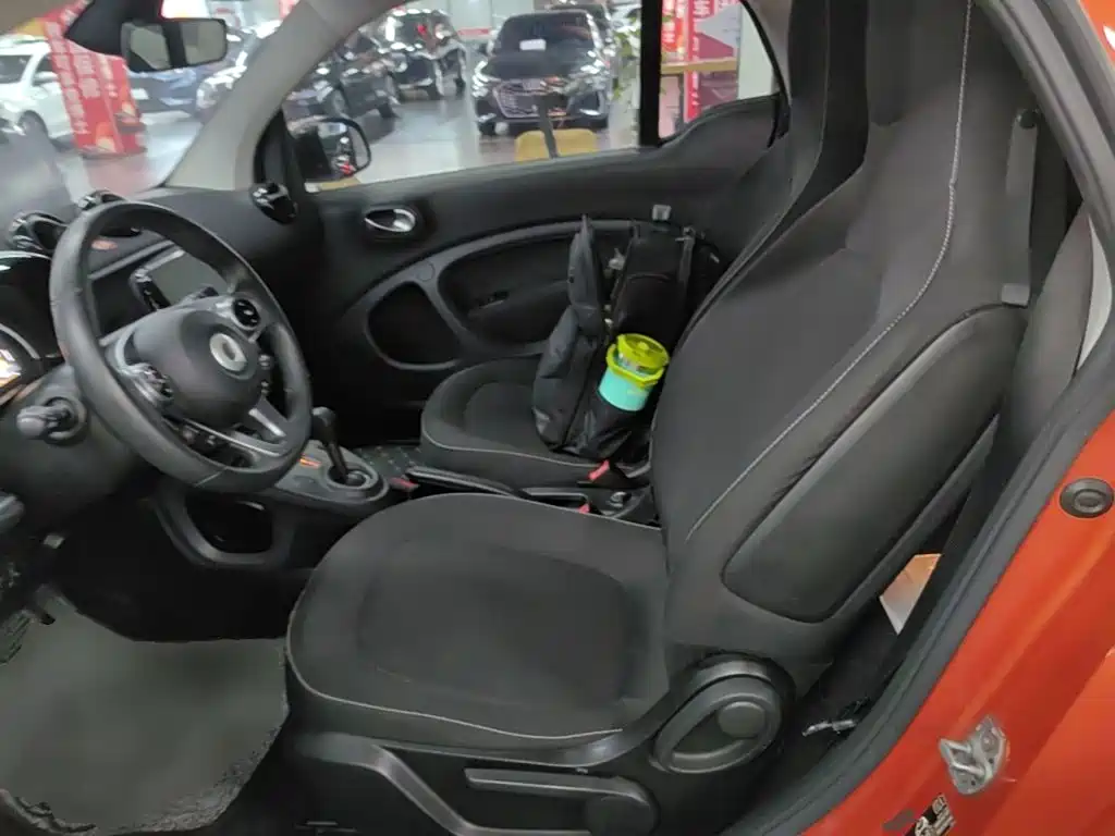 smart fortwo 2018 — фото 17