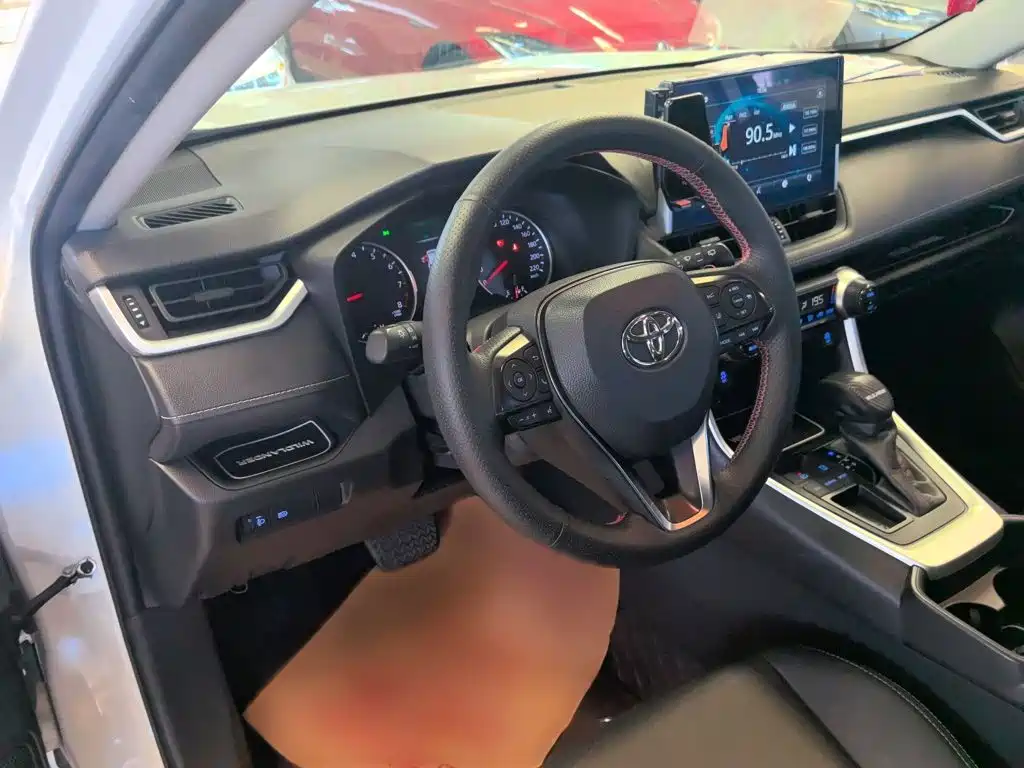 Toyota Wildlander 2020 — фото 19