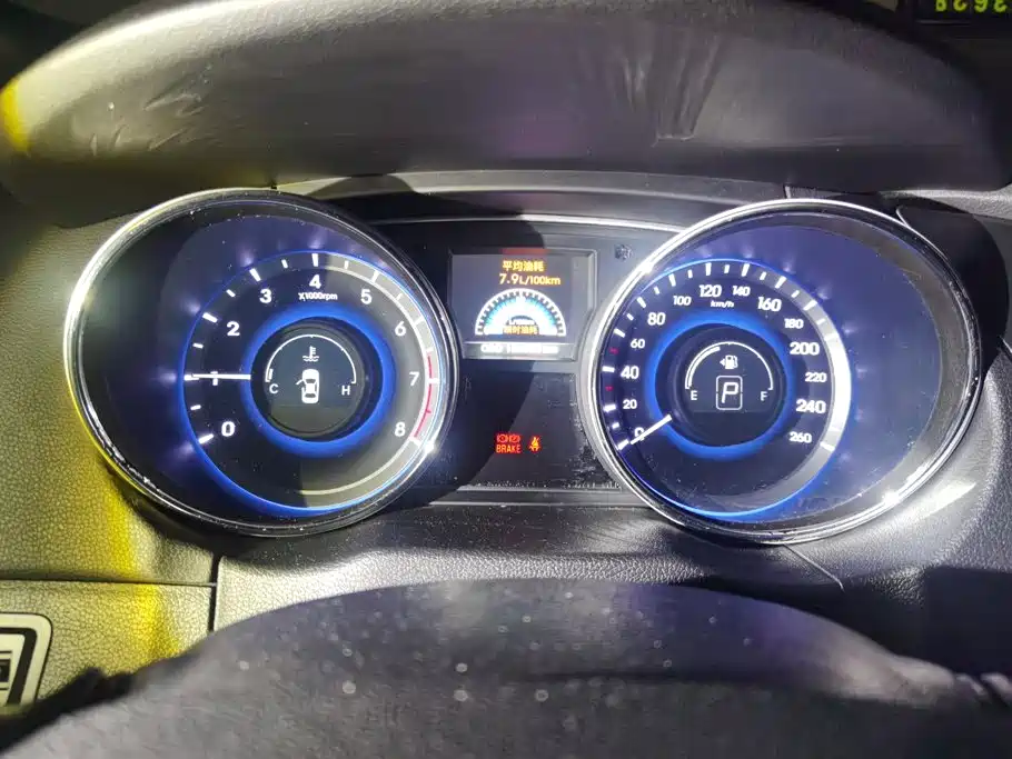 Hyundai Sonata 2014 — фото 14