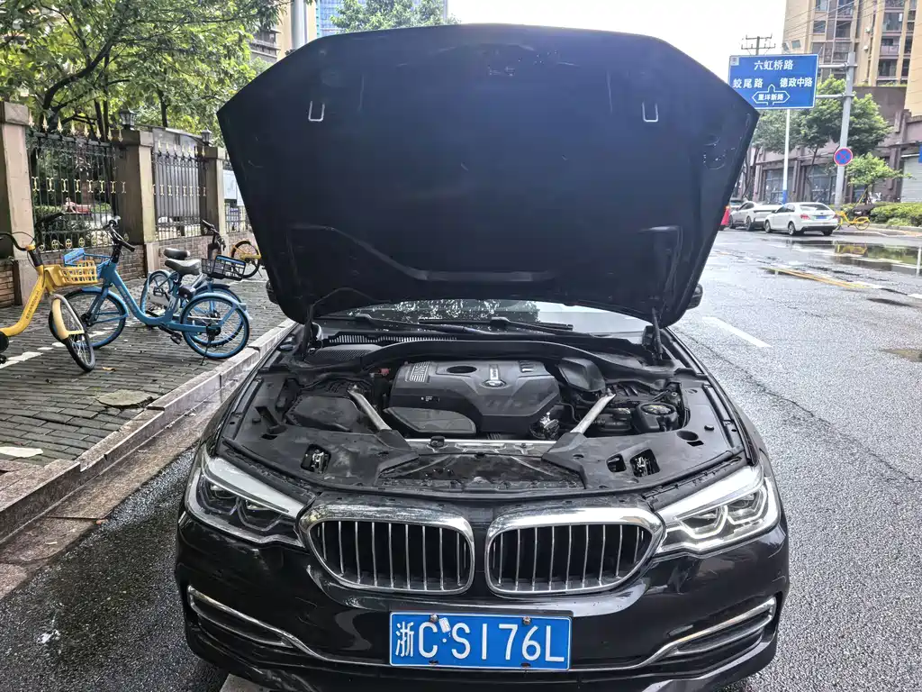 BMW 5 Series 2020 — фото 14