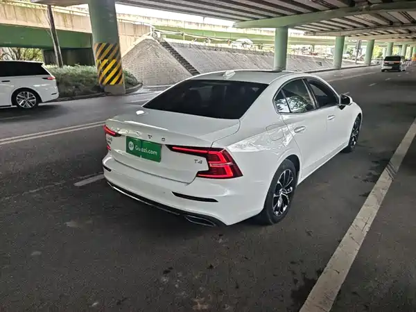 Volvo S60 2020