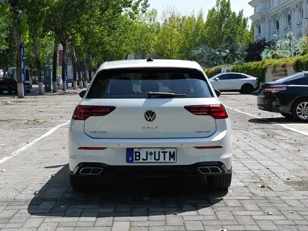 Volkswagen Golf 2022