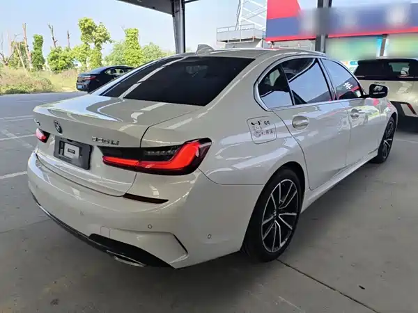 BMW 3 Series 2022