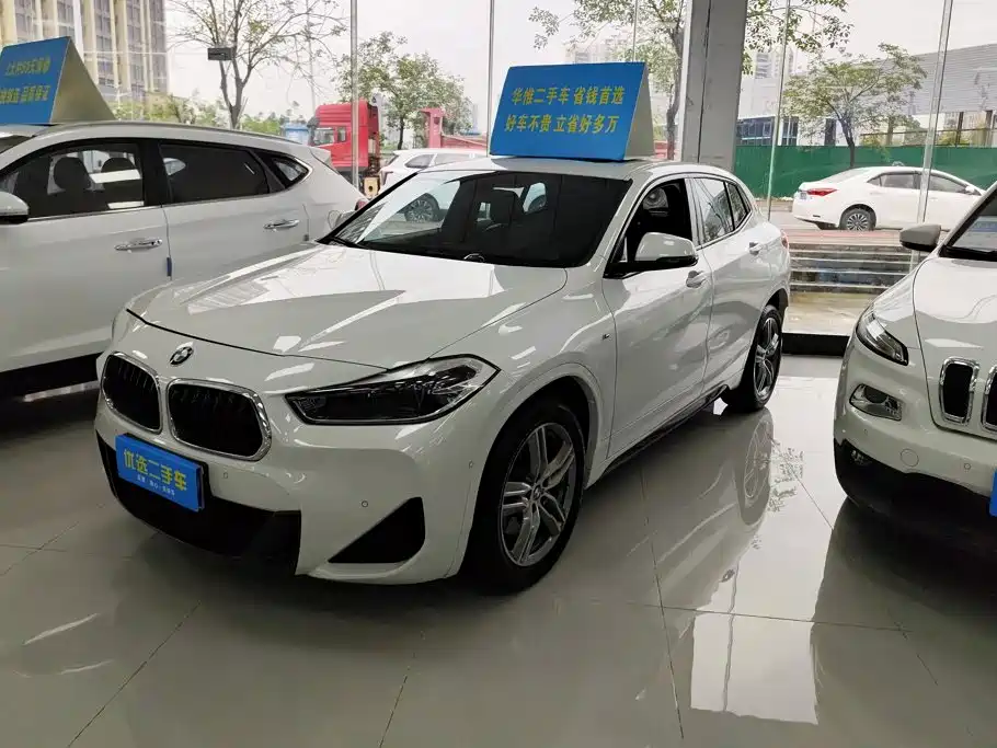 BMW X2 2022 — фото 1