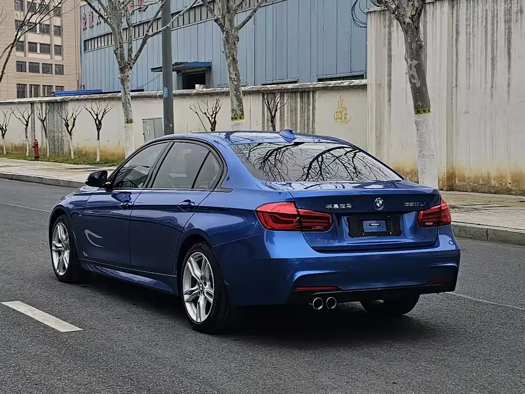 BMW 3 Series 2019 — фото 9