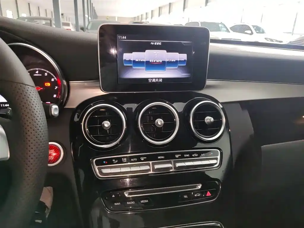 Mercedes-Benz C-Class 2017 — фото 13