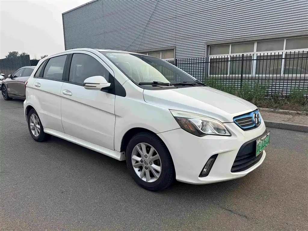BAIC New Energy EV 2015