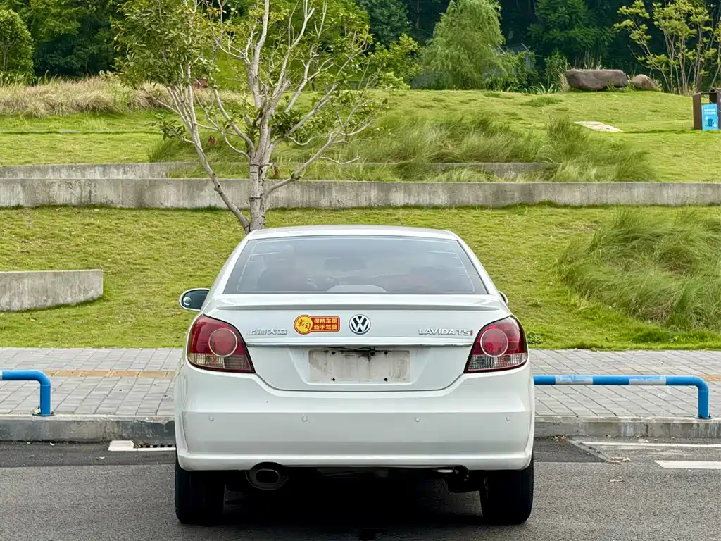 Volkswagen Lavida 2010