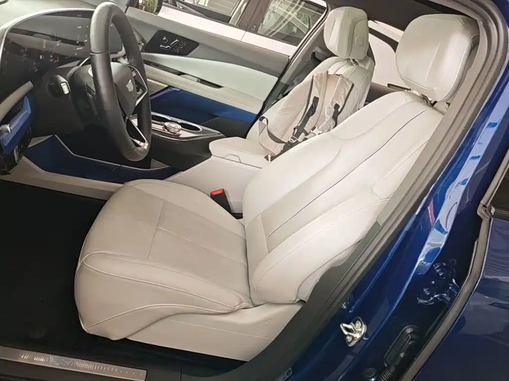 Cadillac IQ Aoge 2025 — фото 15