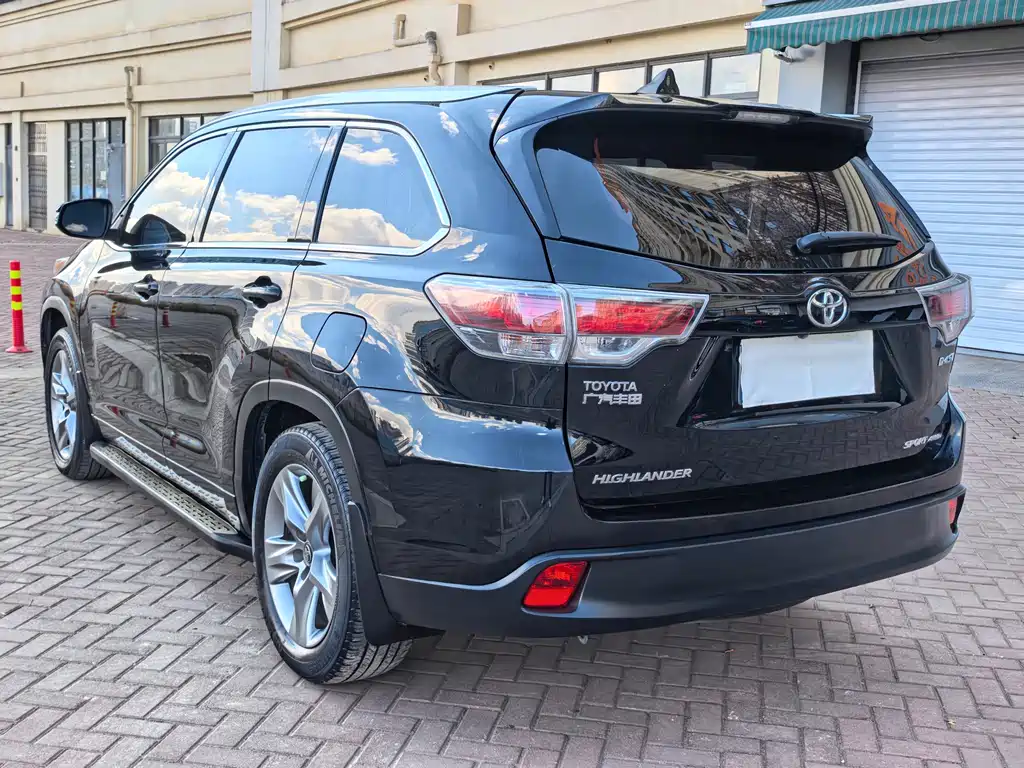 Toyota Highlander 2017 — фото 11