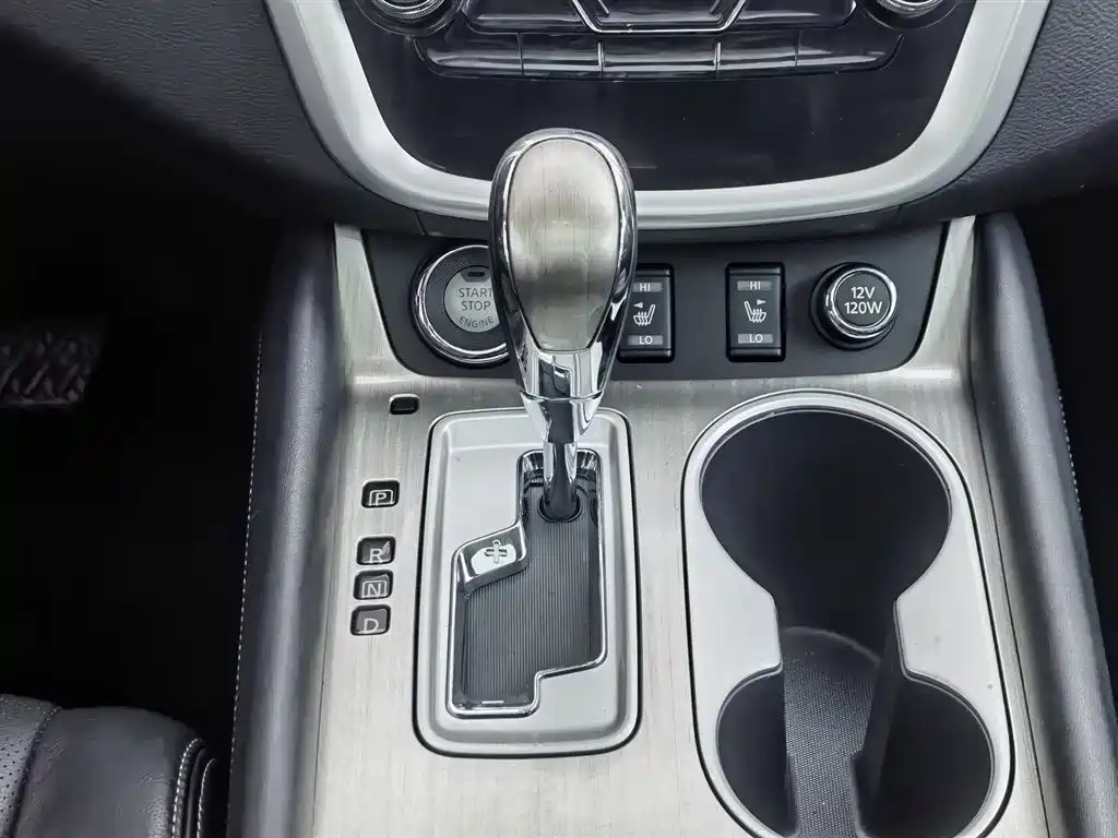 Nissan Murano 2017 — фото 13