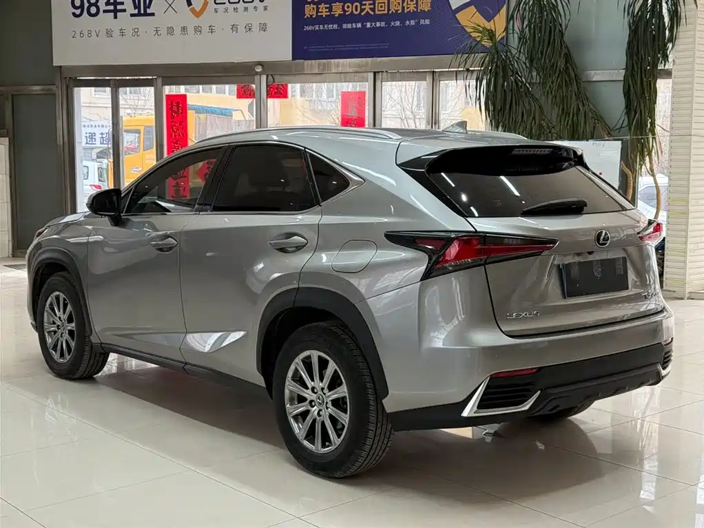 Lexus NX 2021 — фото 6