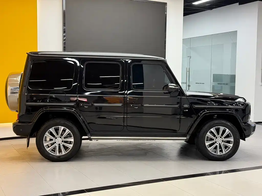 Mercedes-Benz G-Class 2024 — фото 4