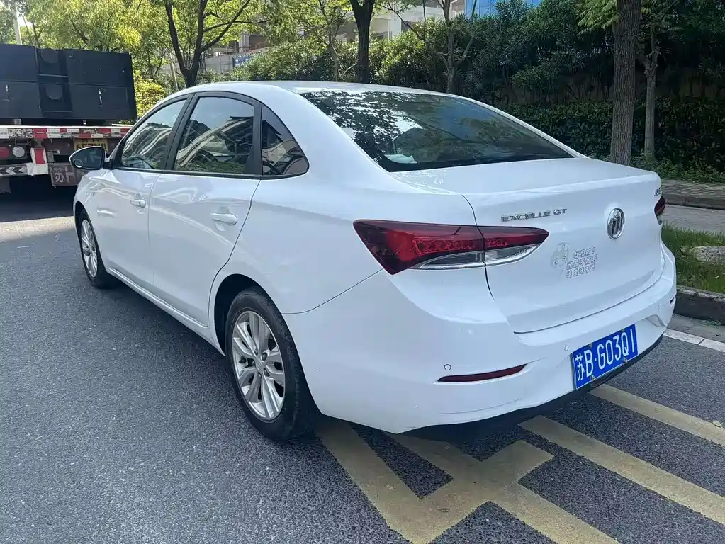 Buick Excelle 2021 — фото 10