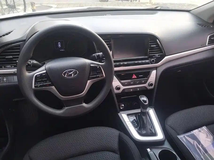 Hyundai Celesta 2017 — фото 12