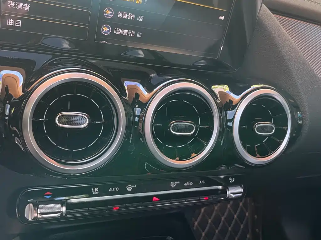 Mercedes-Benz GLA 2022 — фото 12