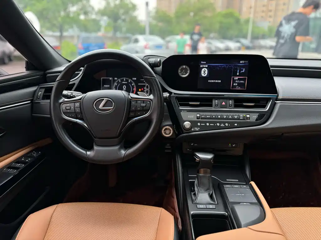 Lexus ES 2022 — фото 14