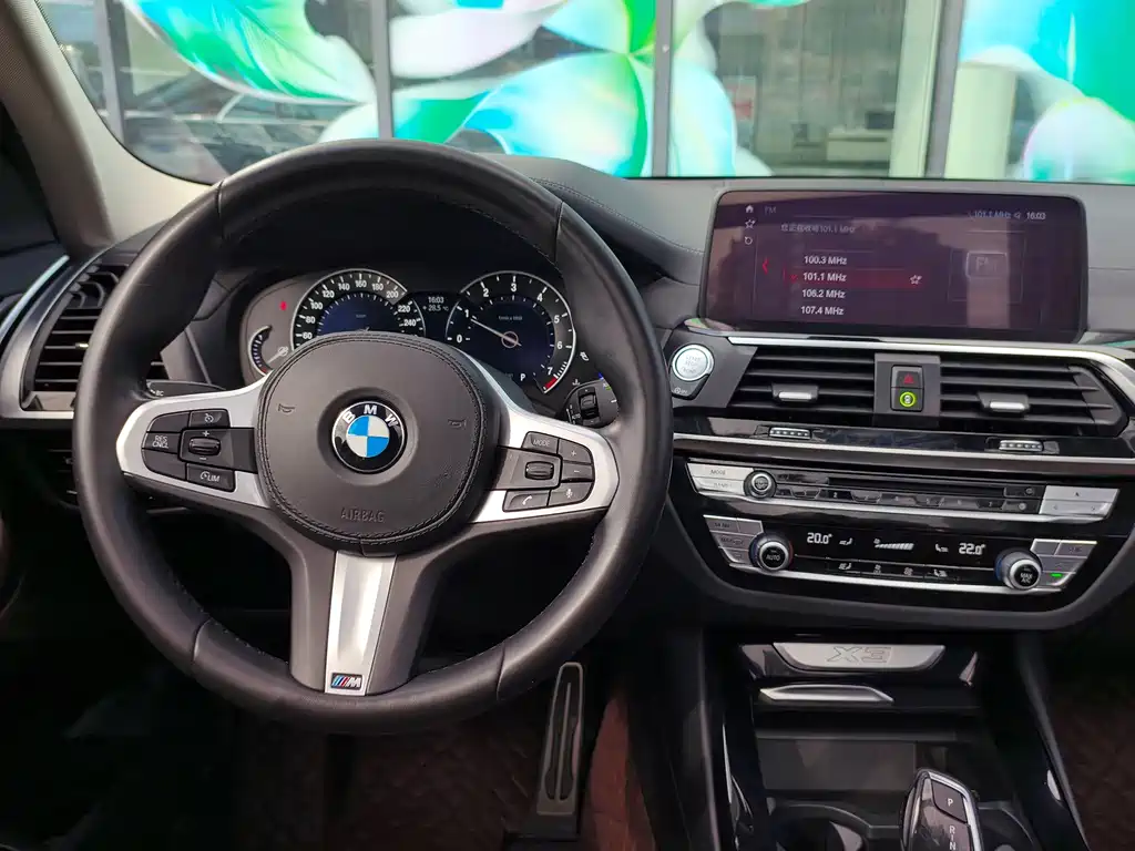 BMW X3 2018 — фото 15