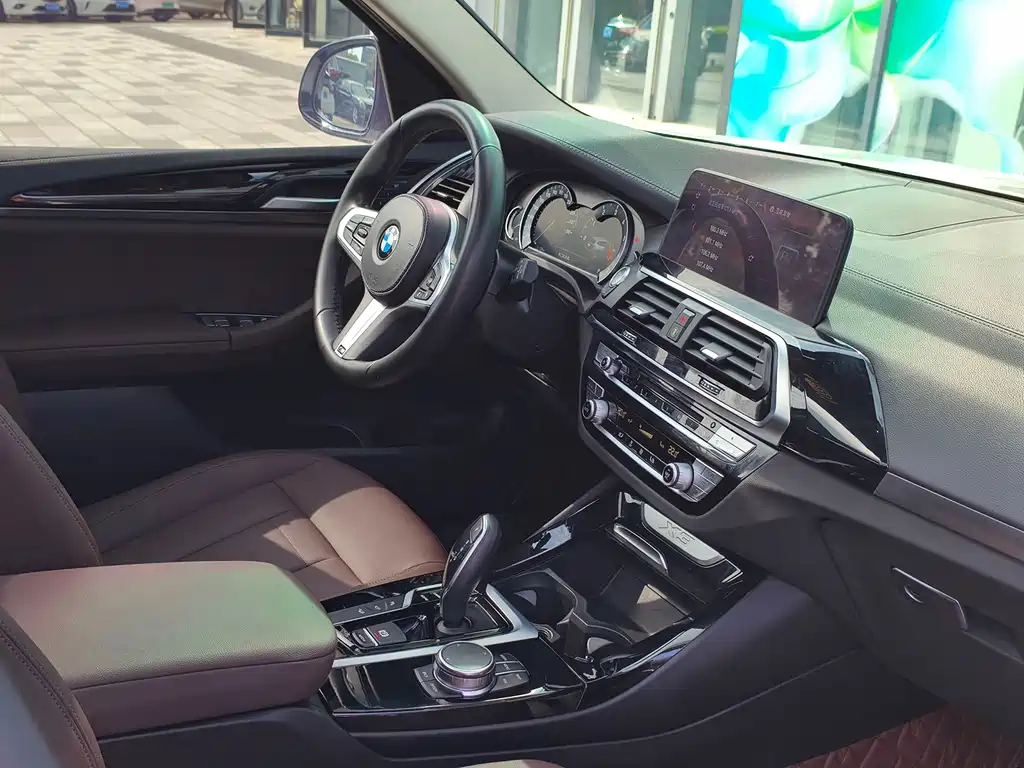 BMW X3 2018 — фото 12