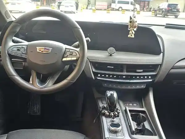 Cadillac CT5 2024