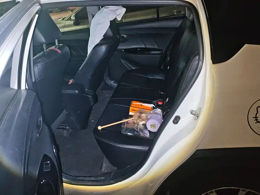 Toyota Yaris L 2021 — фото 11