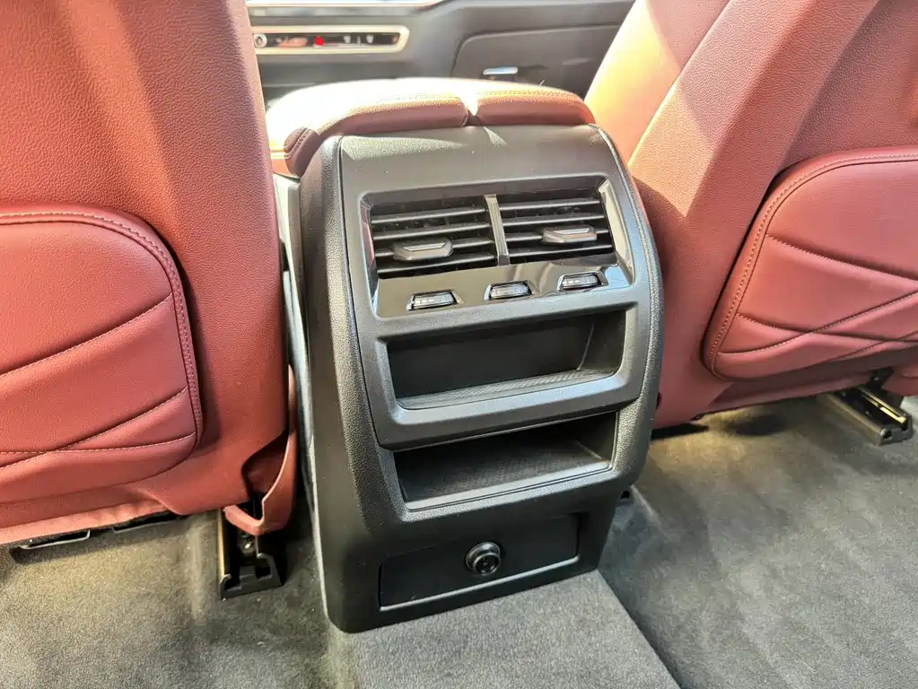 BMW X5 2025 — фото 18