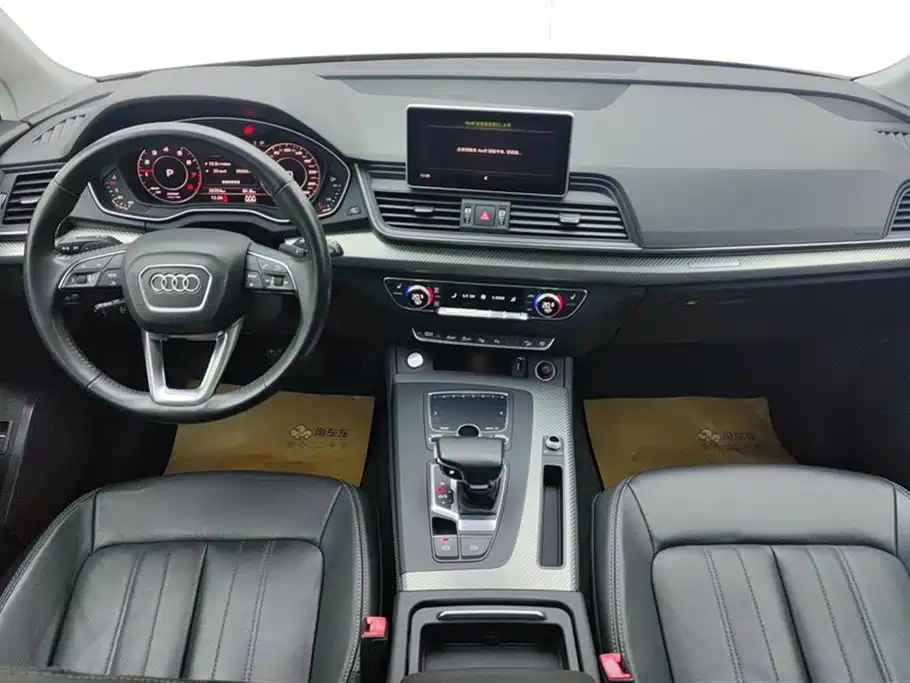 Audi Q5L 2020 — фото 12