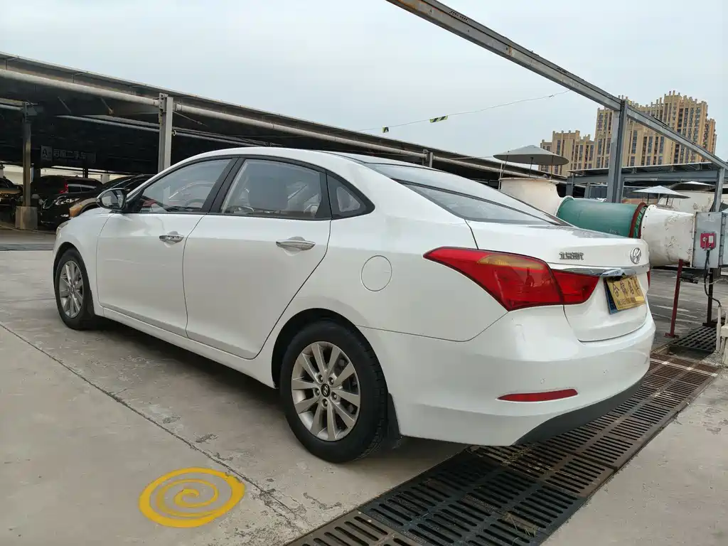 Hyundai Mistra 2015