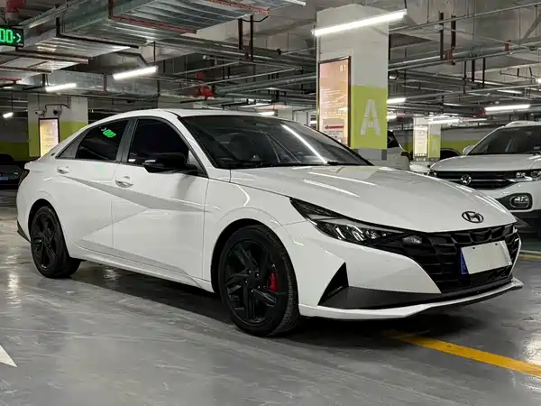 Hyundai Elantra 2023