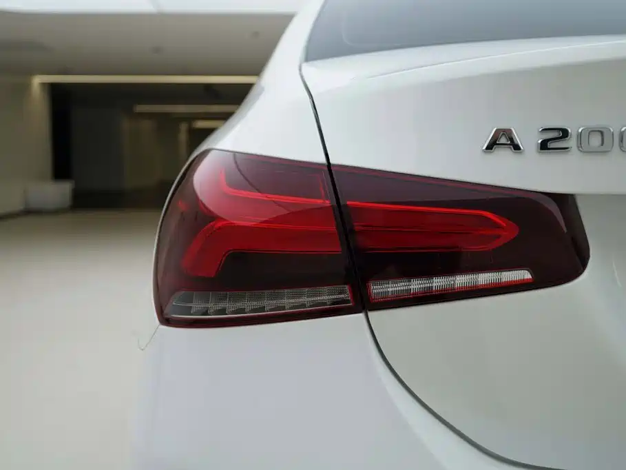 Mercedes-Benz A-Class 2020 — фото 16