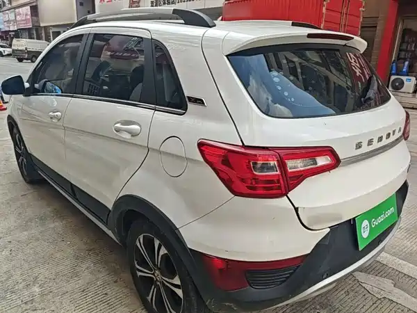 BAIC Shenbao X25 2016