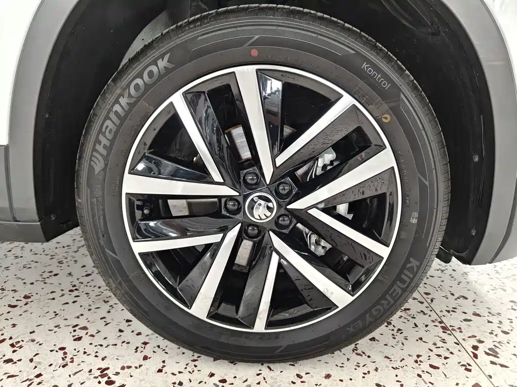Skoda Kamiq 2023 — фото 15