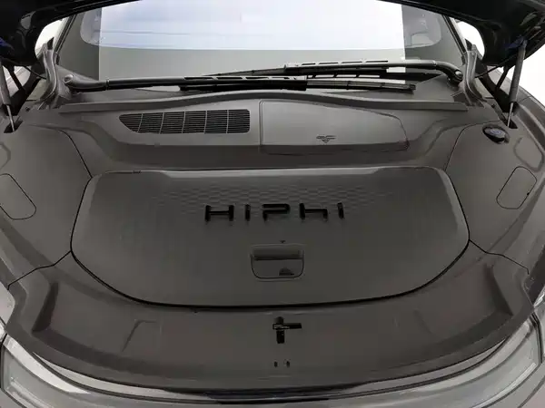 HiPhi X 2022