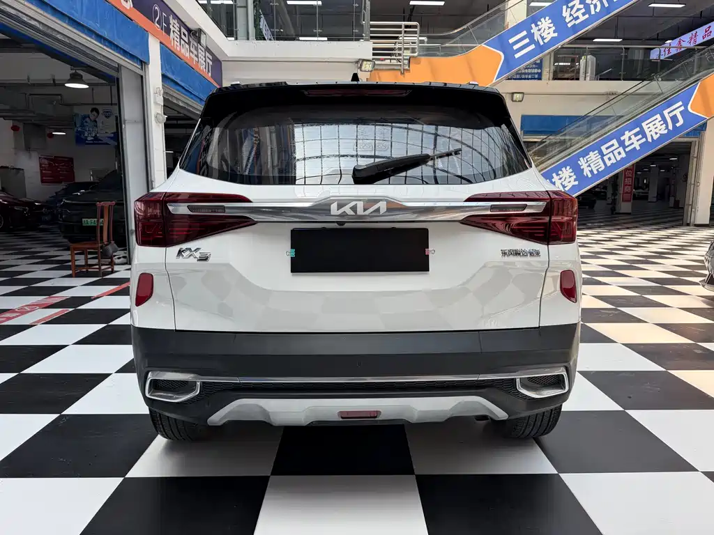 Kia KX3 2021 — фото 18