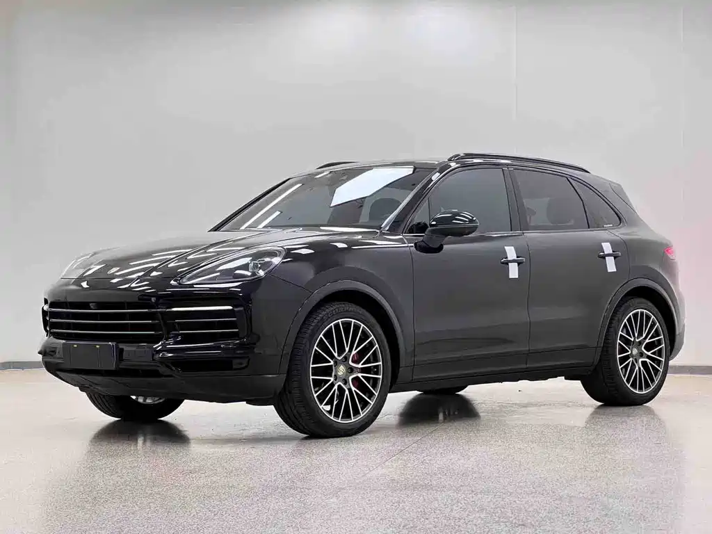 Porsche Cayenne 2019 — фото 1