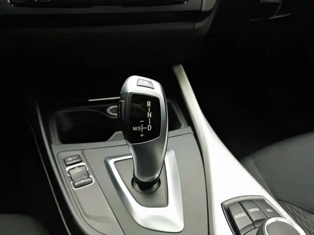 BMW 1 Series 2015 — фото 13
