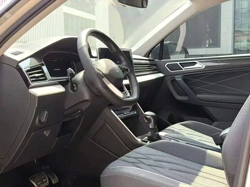 Volkswagen Tiguan L 2022