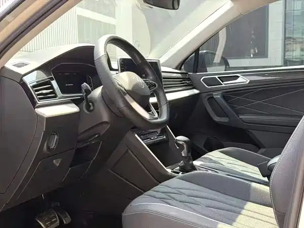Volkswagen Tiguan L 2022
