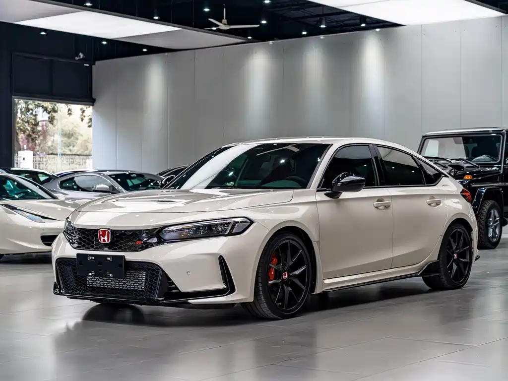 Honda Civic 2024 — фото 1