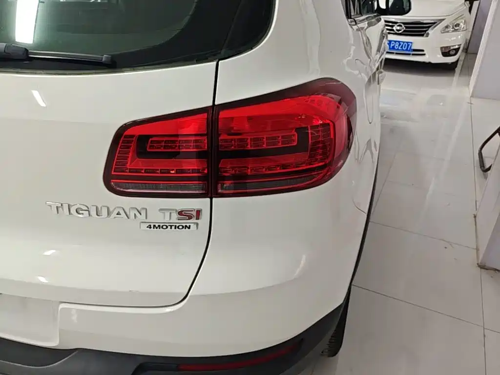 Volkswagen Tiguan 2015 — фото 8
