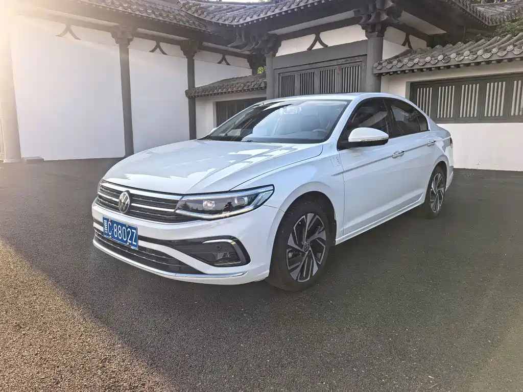 Volkswagen Bora 2023