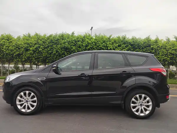 Ford Kuga 2016