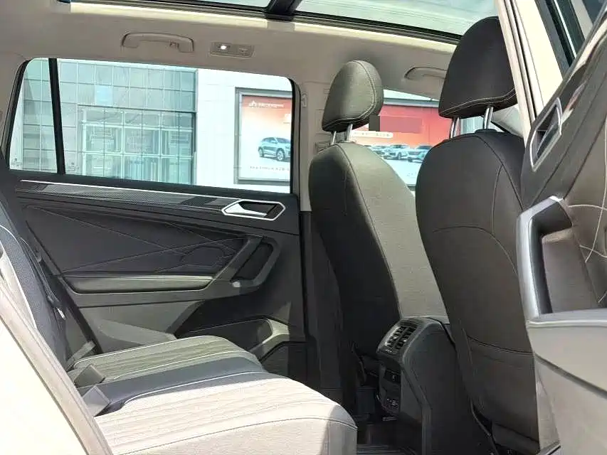 Volkswagen Tiguan L 2022