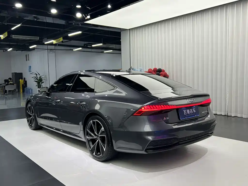 Audi A7 2023 — фото 12