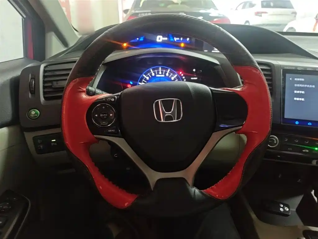 Honda Civic 2016 — фото 11