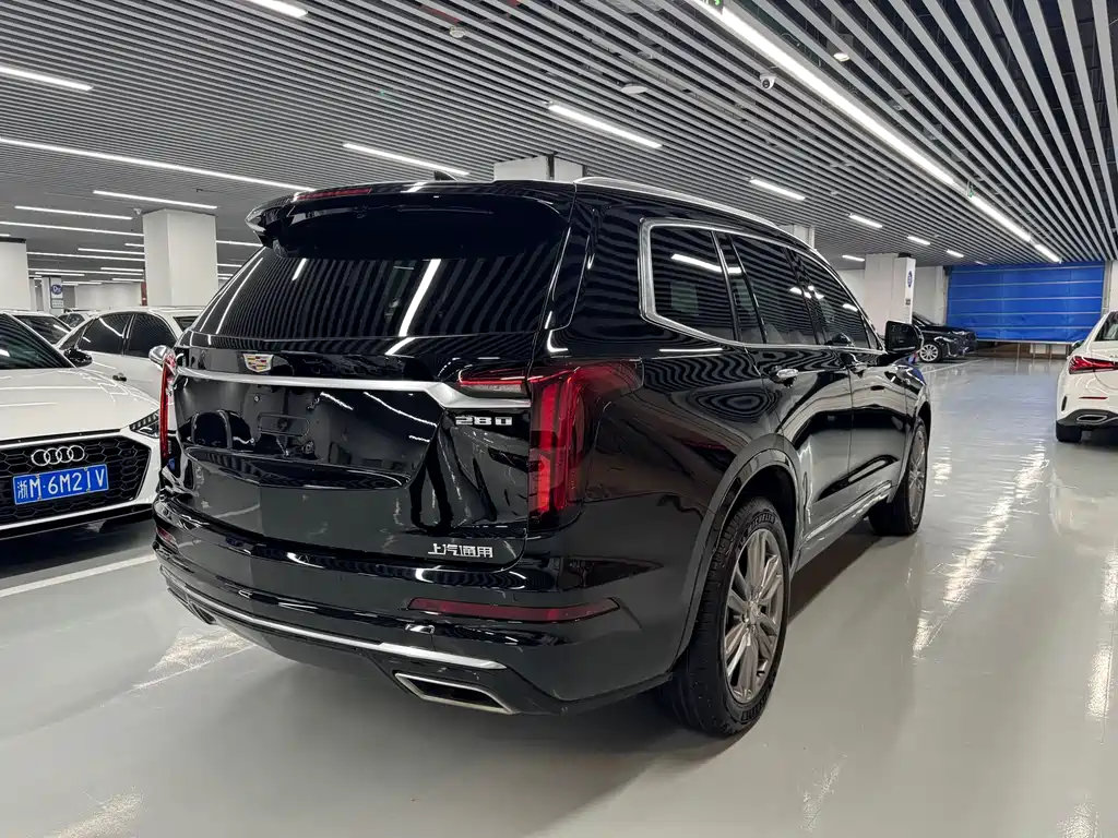 Cadillac XT6 2021 — фото 14
