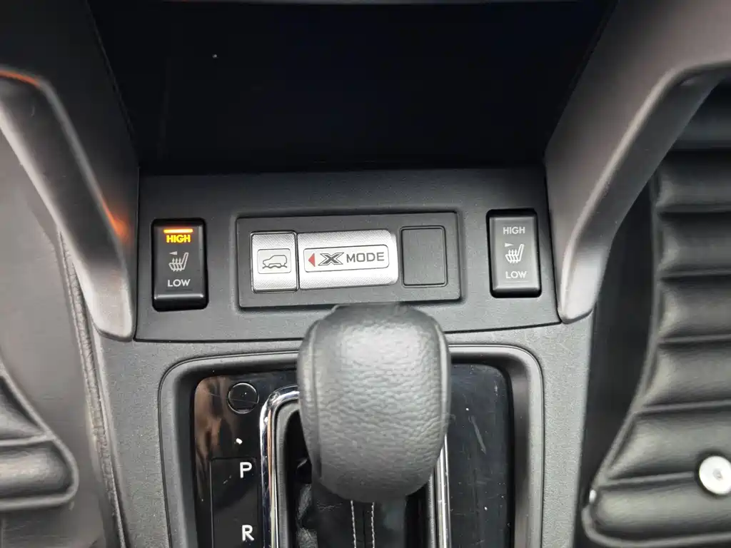 Subaru Forester 2015 — фото 26