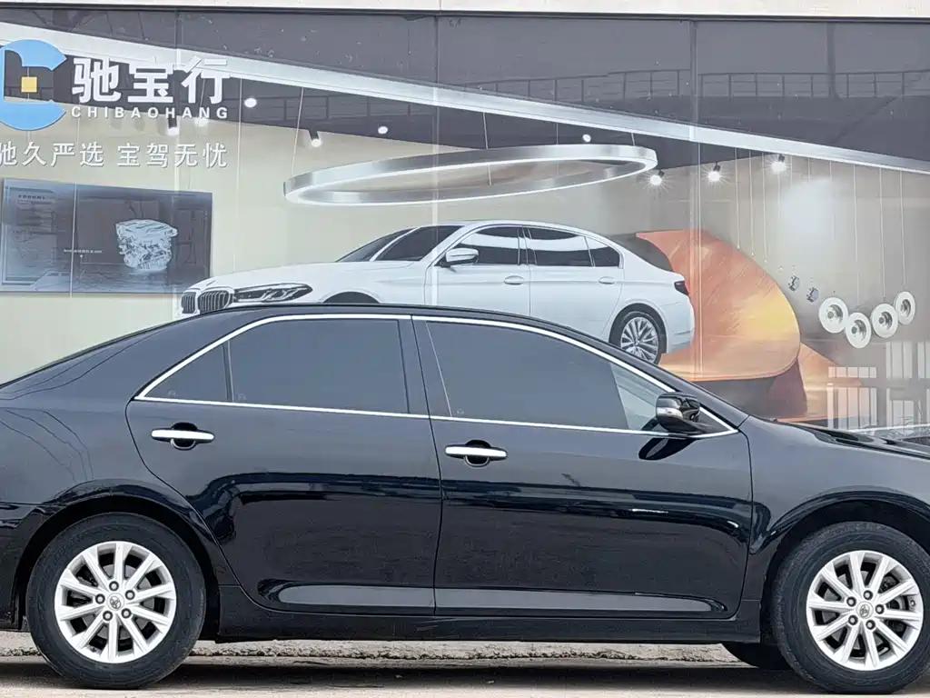 Toyota Camry 2016 — фото 3